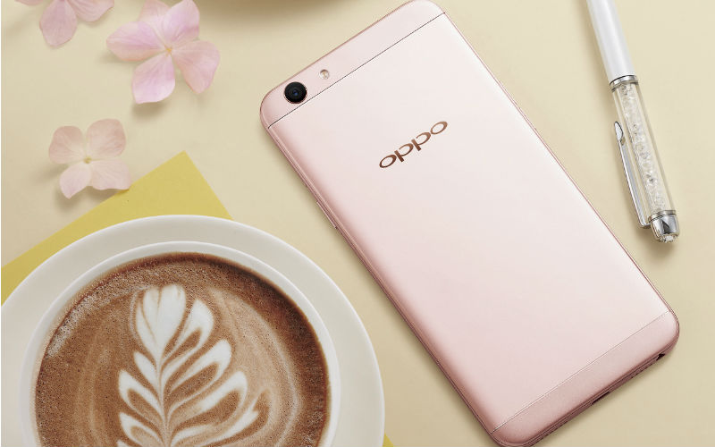 Oppo Releases Rose Gold Variant of F1s for Valentine’s Day